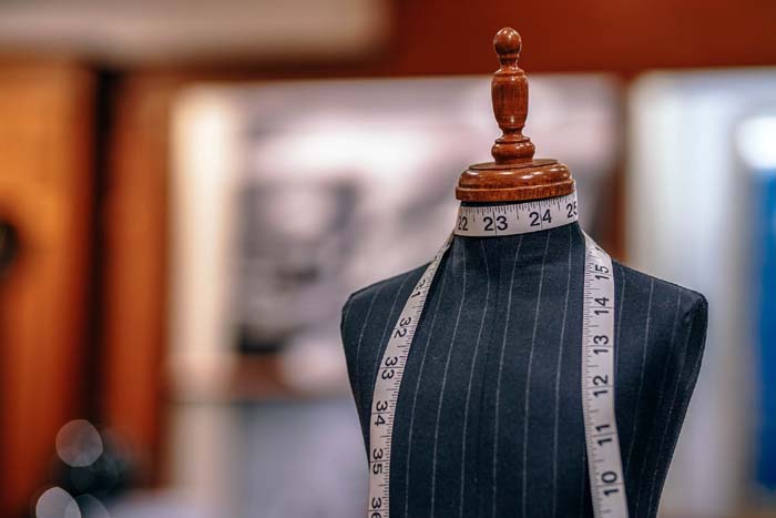 Problems faced by Fashion Industry and How Technology Helps in Resolving Them