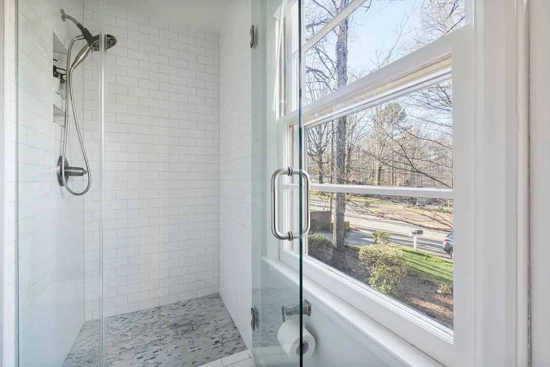 Unveiling the Ultimate Shower Trend: Frameless or Semi Frameless?